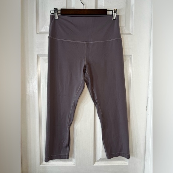 Lululemon Align Cropped Leggings Lilac Size 10 - Picture 1 of 7